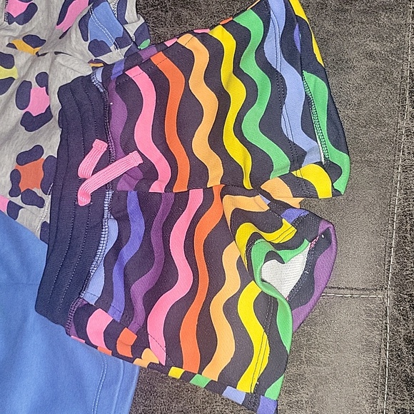 3 pair of Girls Shorts - Picture 2 of 4